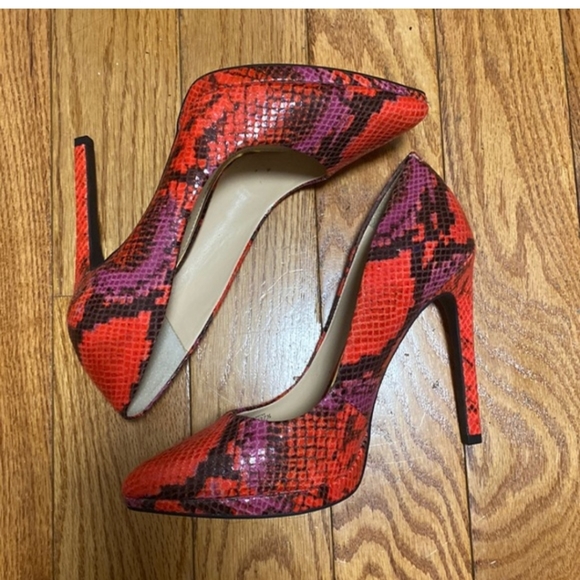 Jessica Simpson heels - Picture 4 of 4